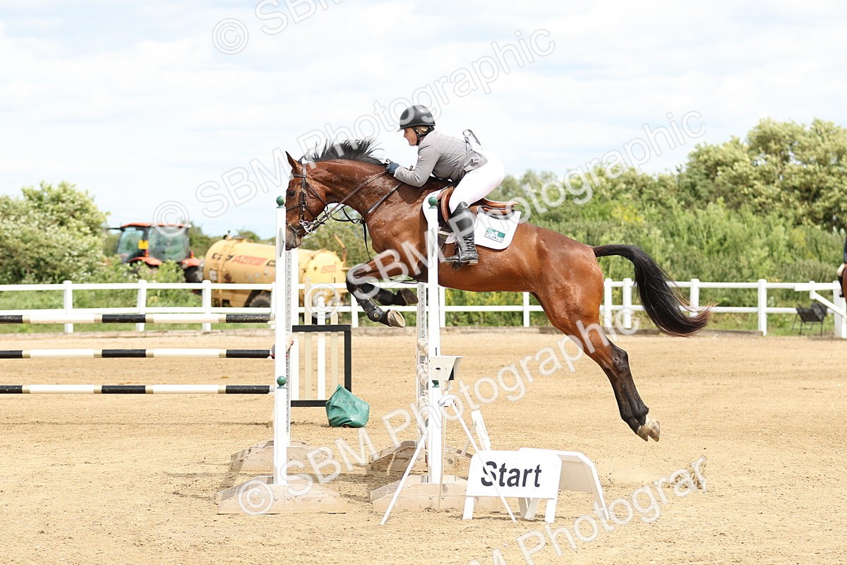 SBM_000894 - Class 4 - Senior Newcomers - 1.10m