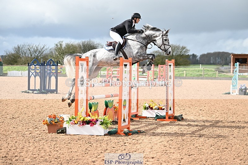 240315A-125728-01087 - Cls 3 Snr Foxhunter