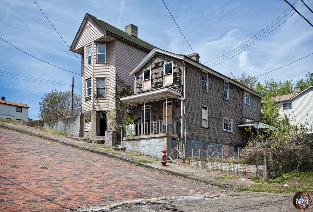 Abandoned Western Pennsylvania Home | Steep - Abandoned Houses and Homes