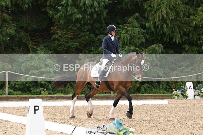 250719A-120255-04564 - 026-Carol.Quantrill-Cormoy.Lad