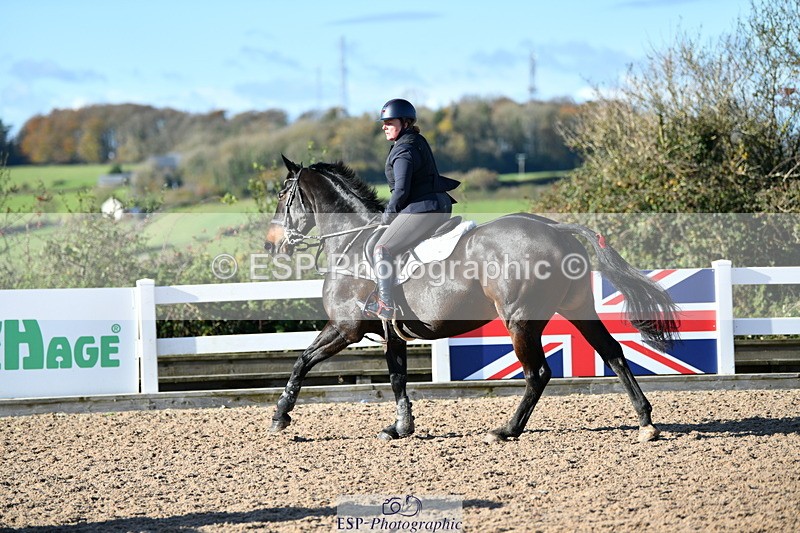 231110A-125118-00454 - Cls 4 Snr 1.05m Open