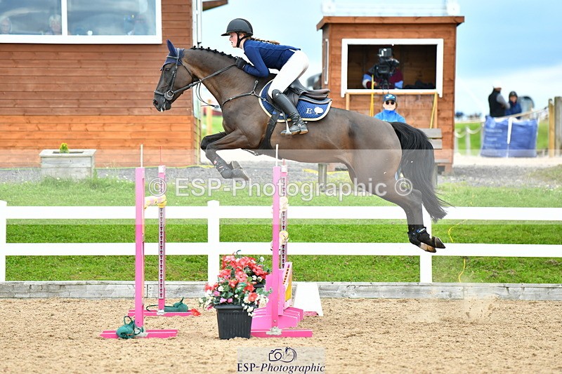 230721A-143603-06994 - Cls 22, 1 Star Gold 1.30m