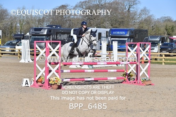 BPP_6485 - CLASS 10 SUN Newcomers/ 1m Open