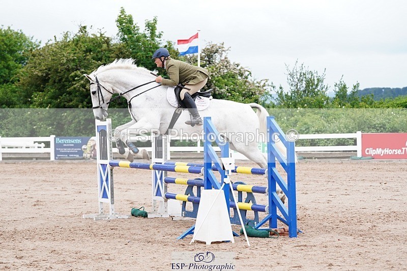 250524-114904-06444 - Cls 21 A&B Snr Disco & 1.00m Open