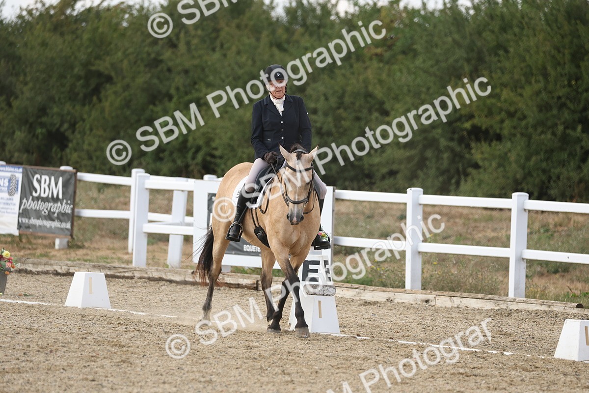 SBM_015689 - Class 6 - E5 Silver 15.54.16.58