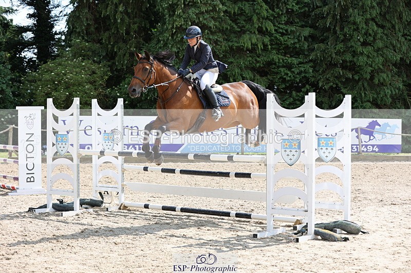 250614A-155143-08145 - Cls 30 1.05m Amateur Q and Open