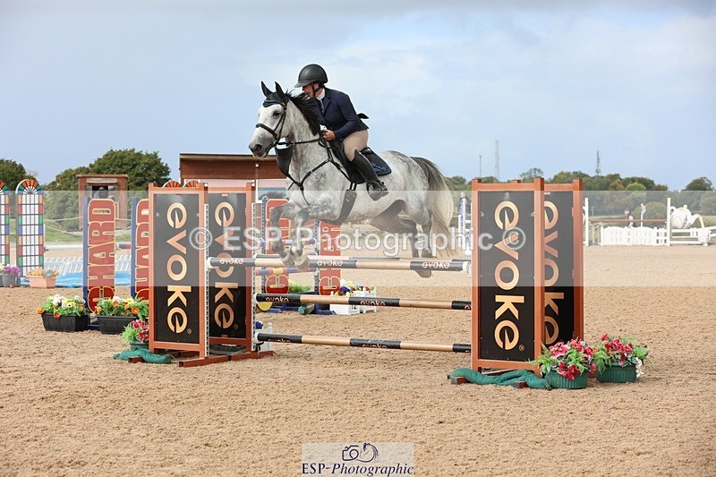 250911-112115-00933 - Cls 2 Snr Newcomers