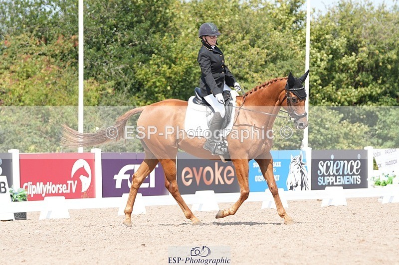 250817-123318-09379 - 175-Michelle.TaylorLeonardo