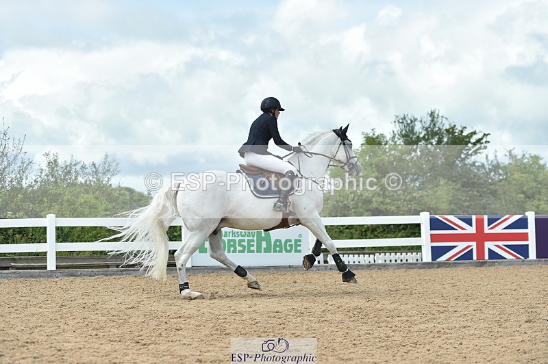 230723A-133512-12091 - Cls 24, 1 Star Gold 1.30m