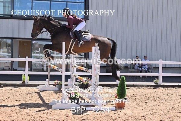 BPP_7254 - CLASS 14 FRI Nupafeeds Senior Dicovery/1m open