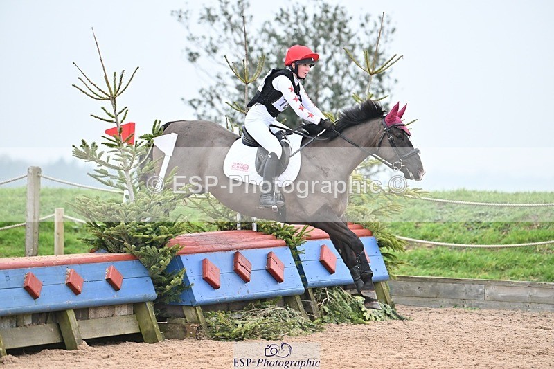 250118-140243-01404 - Cls 3A&B 90cm 13.20 to Coursewalk