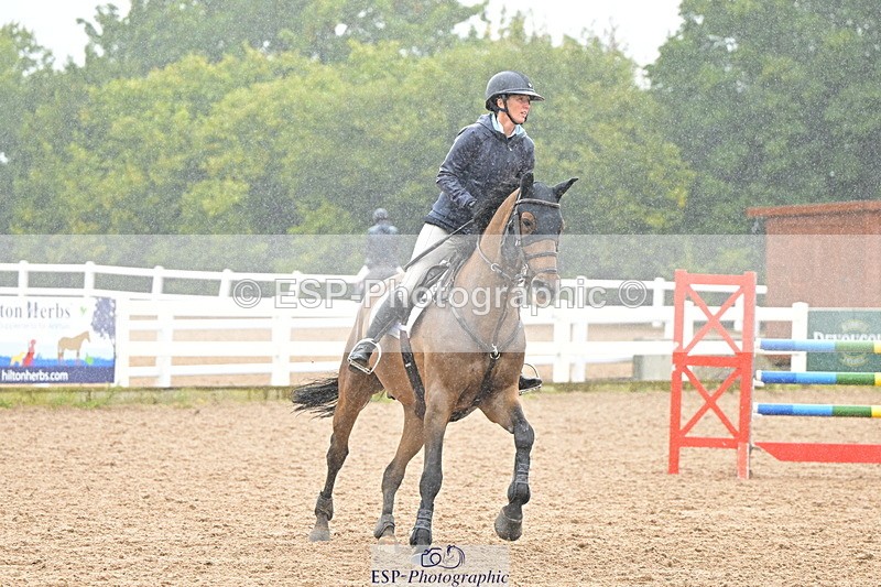 240925A-133903-00954 - Cls 4 Newcomers and 1.10m Open