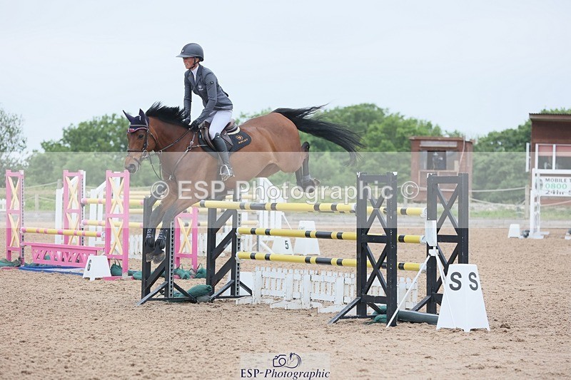 250524-125147-04821 - Cls 15 Snr Fox 1st Rnd