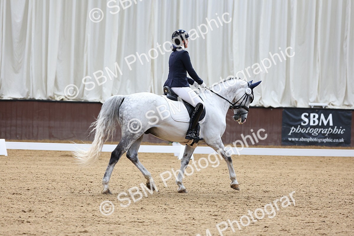 SBM_015908 - Class 15 - Novice FSM - 9.50 - 11.10