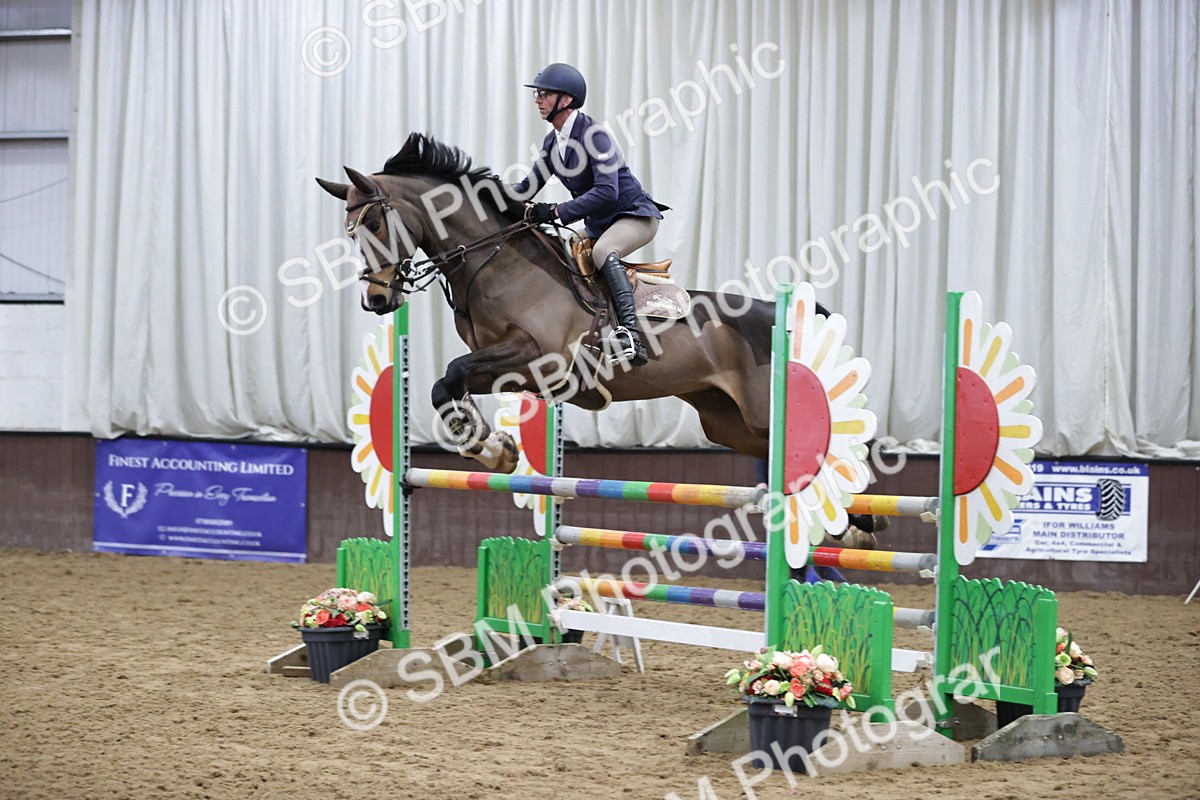 SBM_001477 - Class 4 - Senior Newcomers/ 1.10m Open