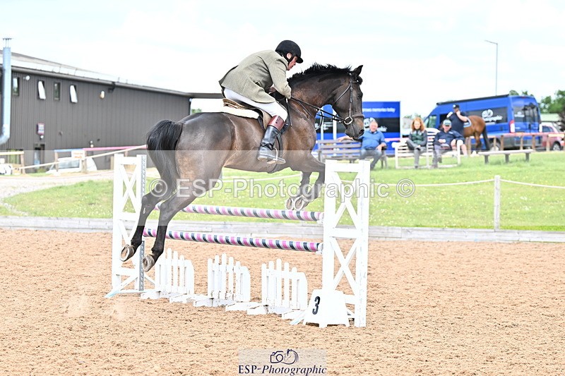 240608A-132230-02528 - Cls 4 Snr Newcomers and 1.10m Open