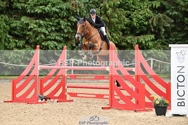 250706A-160537-20812 - Cls 50 Snr Foxhunter