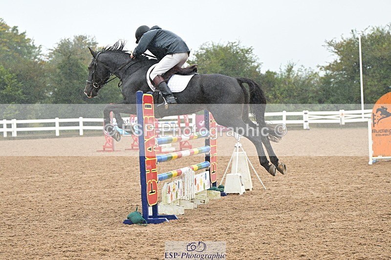 240925A-134408-00980 - Cls 4 Newcomers and 1.10m Open