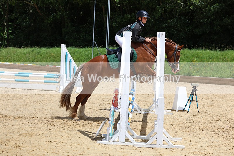 3E7A2393 - Class 4: 70 -75cm Part A