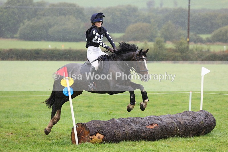 1X9A1723 - Class 2: 70cm: Log