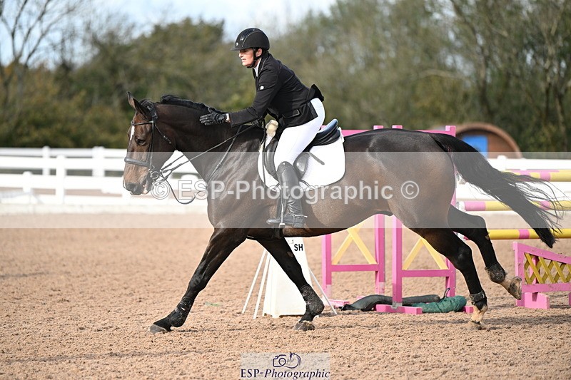 241023A-150826-01115 - Cls 5 Foxhunter and 1.20m Open