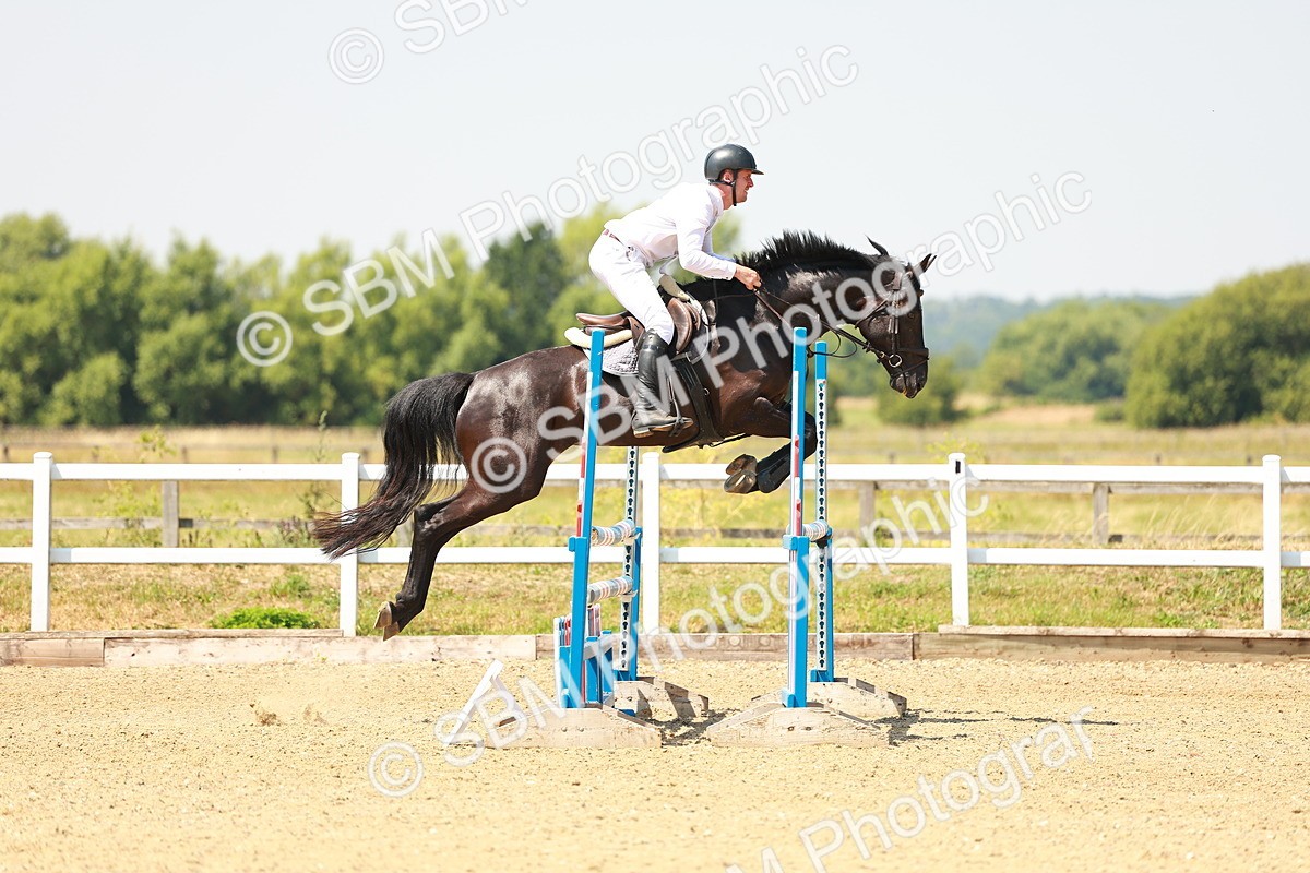 SBM_001468 - Class 4 - Senior Newcomers - 1.10m