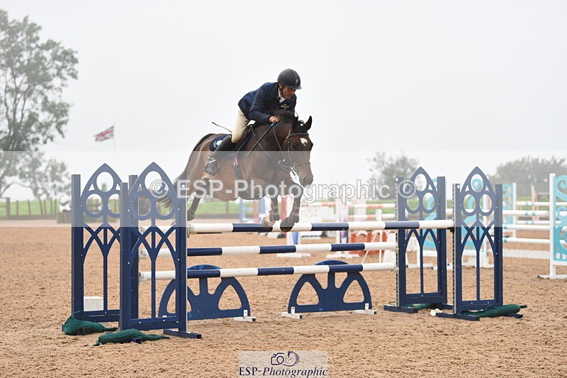 230916A-101926-03770 - Cls 14 Snr Foxhunter