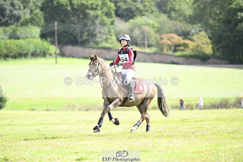 240825X-111027-32446 - 70cm XC 11.00 to 12.00