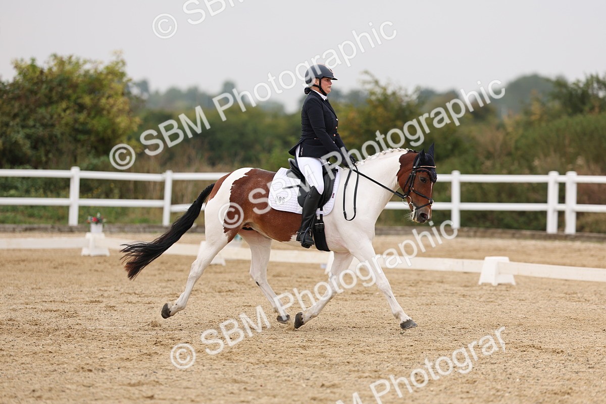 SBM_01490 - Class 9 - Novice 27 Champs