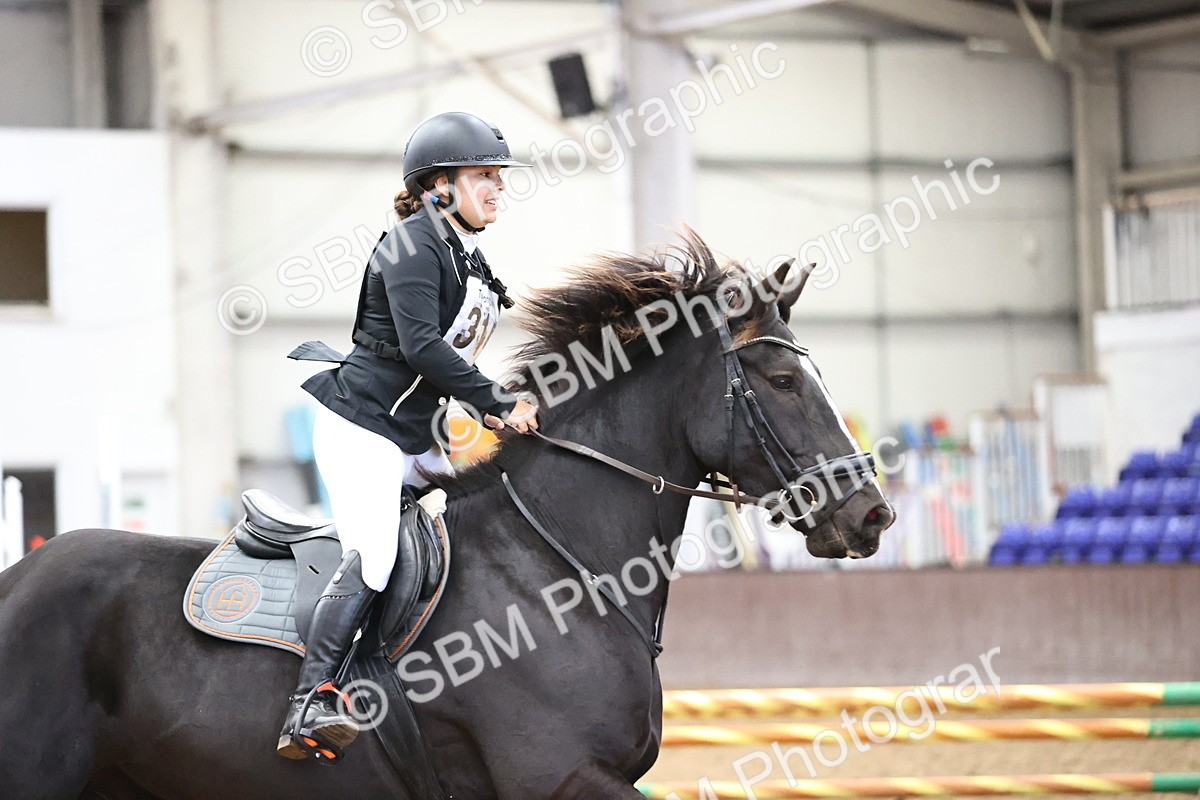 SBM_002041 - Class 5 - Henlow Veterinary Hospital - 70cm Area 12 Championship Qualifier