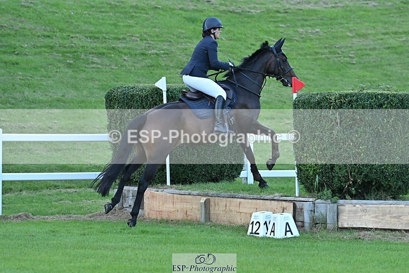 230909-185122-08146 - Cls 14 Snr 1m Derby