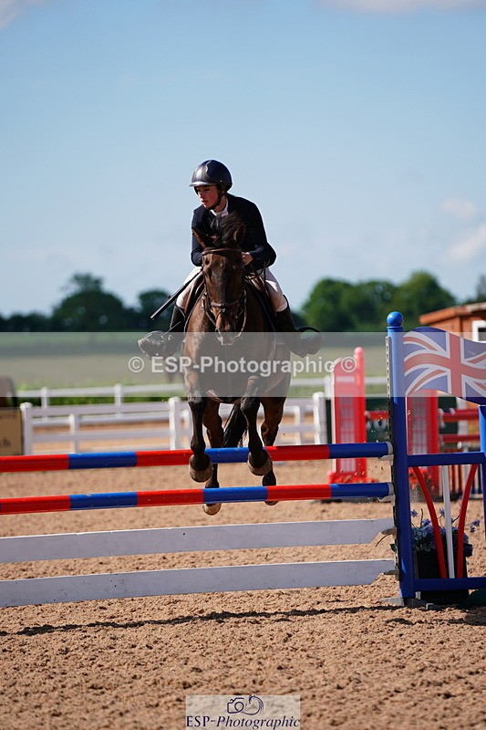 240525A-091122-05022 - Cls 13 Snr 1.05m and 1.10m