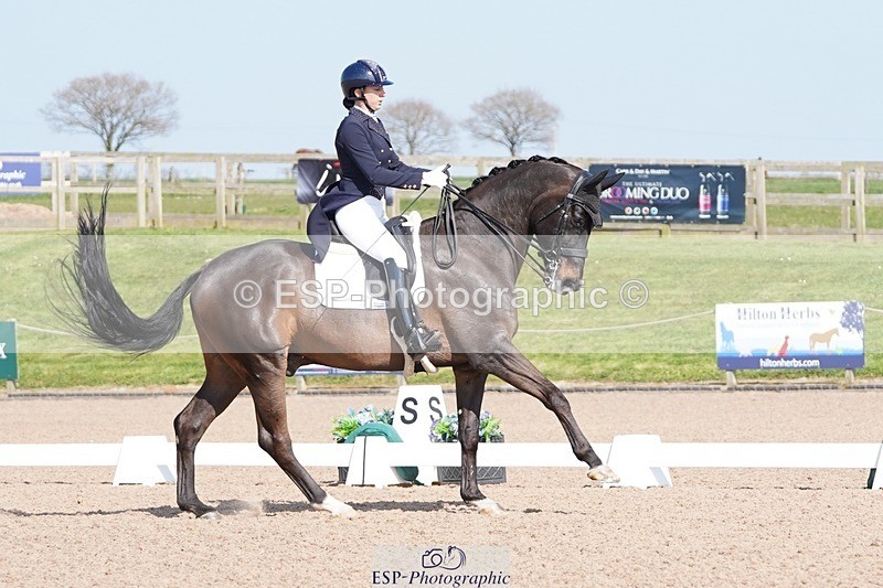 250404-150316-06837 - 161-Katie.Bailey-Hillgrounds.Wolkenhall