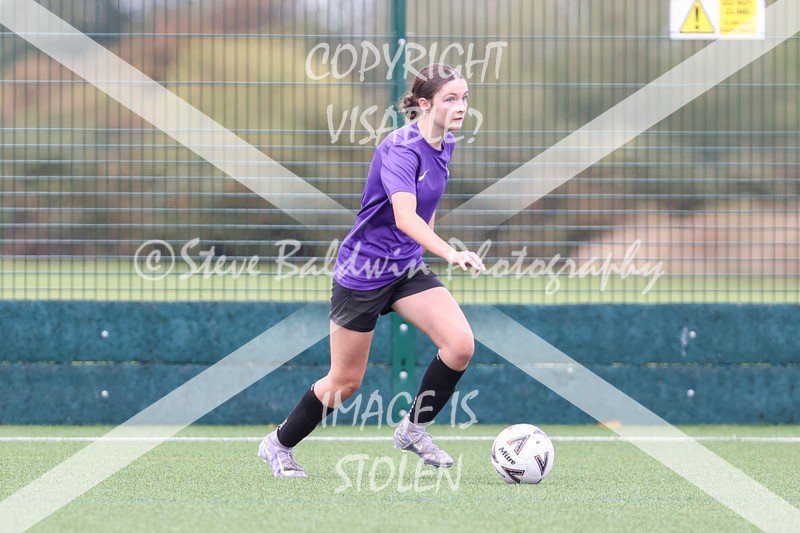 1DX30389 - 2025-09-13 FC Abbey Meads U17 Girls Purple V Cumnors U17 Girls