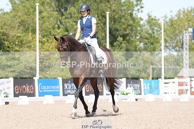 250817-125554-09500 - 052-Marcela.PomphreyLinkeltje.DE.J