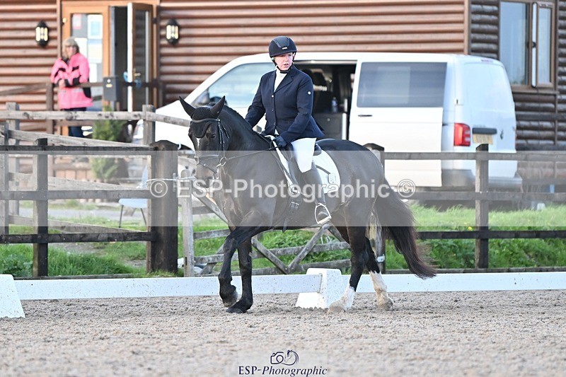 231105-160308-04007 - Cls 4 Novice 24 15.24 to 16.35 break