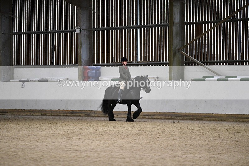 WJ5_7450 - Class 12 Ridden M&M