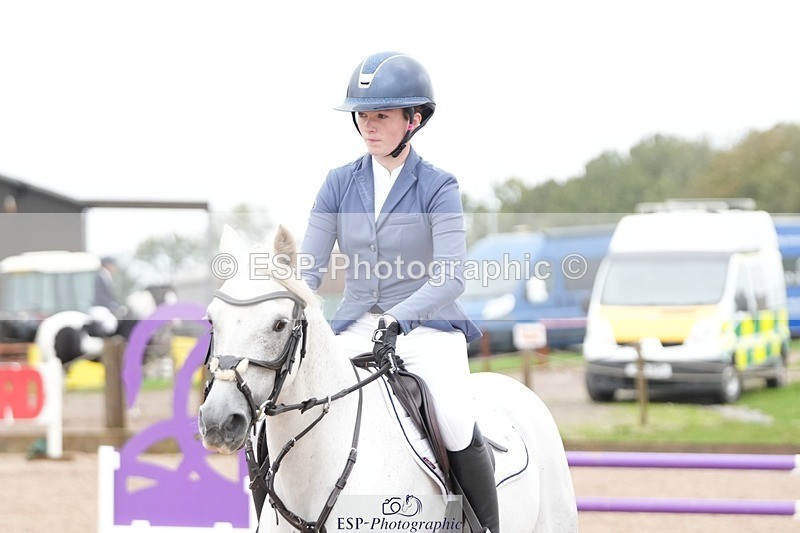 250920-161921-01595 - Cls 22 Pony Intro 90cm Derby