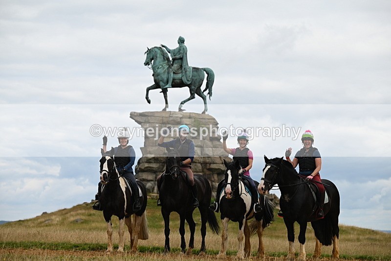 DSC_6454 - Time at Statue 12:17 to 12:44
