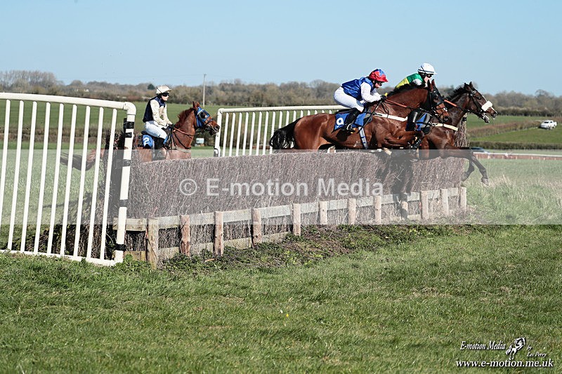 PtP 210326 410 - VWH Cirencester Races 21/03/26
