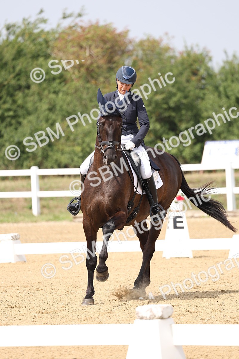 SBM_007314 - Class 9 - FEI INT I - 13.37-14.33