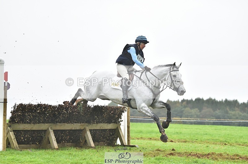 231021-111536-15874 - 624-CORRIEVIEW.OSCAR-Jane.Rogers-SC+XC