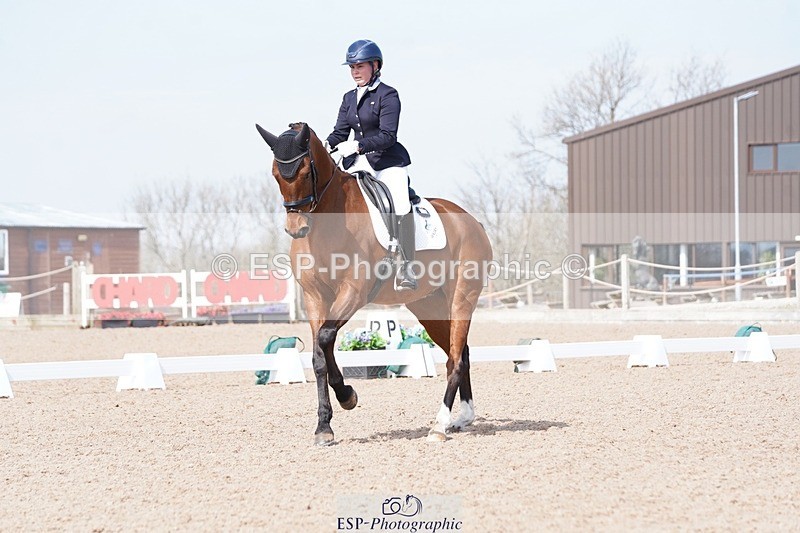 250403-124212-01948 - 036-Abbie.Newbury-Seagry.Viceroy