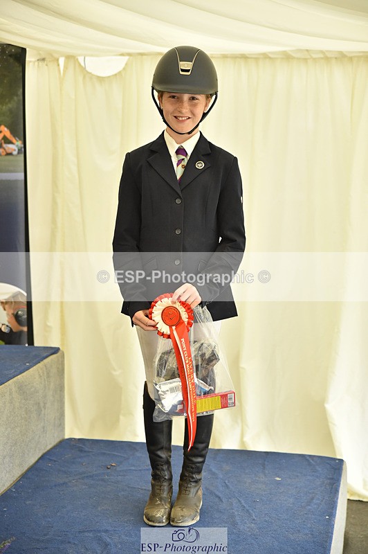 240823X-170852-20007 - 70cm Presentations