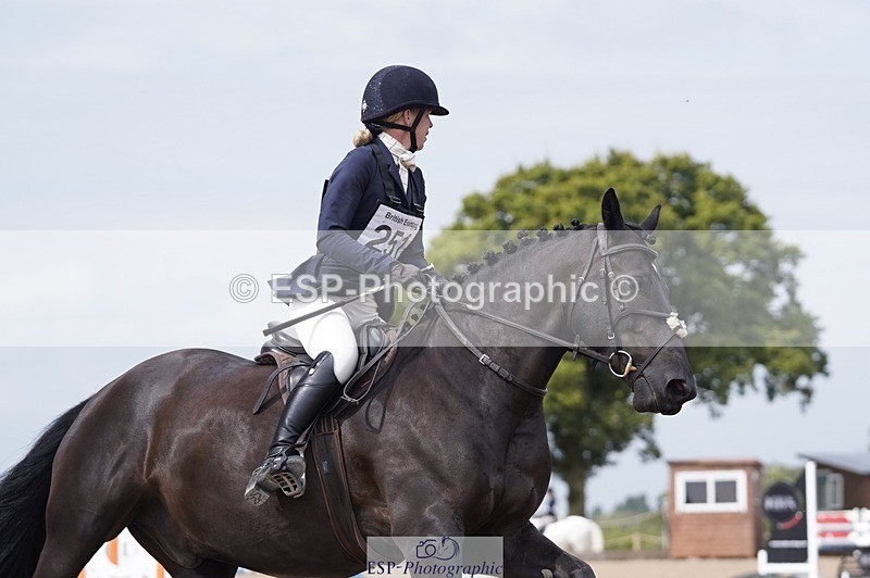 240831A-131202-03243 - 251-Donna.Green-ROSSMORE.REGGIE