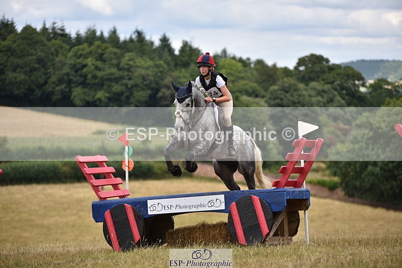 250802A-153454-07046 - F-274-Eliza.Miller-Edge-BALLYLEE.CASTLE.STORM