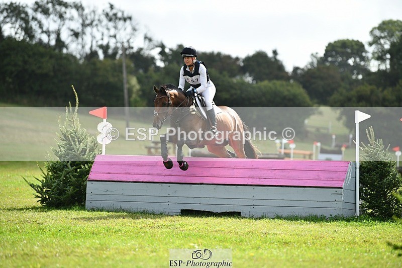 250831-103217-06028 - L-557-Rebecca.Howard