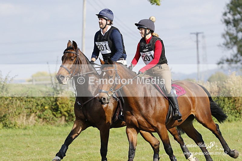  WWHT 171021 3490 - Intermediate Pairs (0.90m)  17/10/21