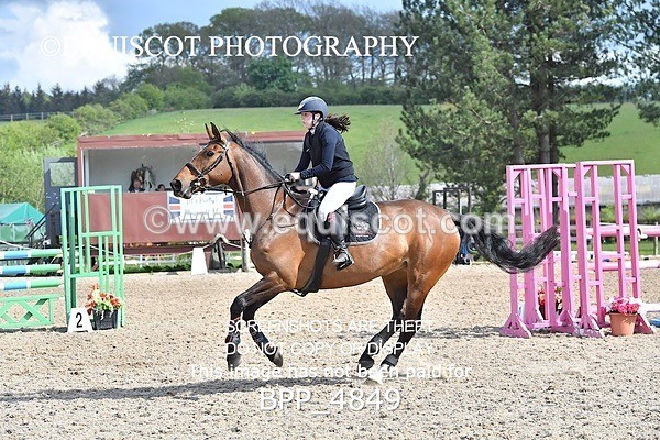 BPP_4849 - SUN CLASS 25 Senior Newcomers/ 1.10m Open