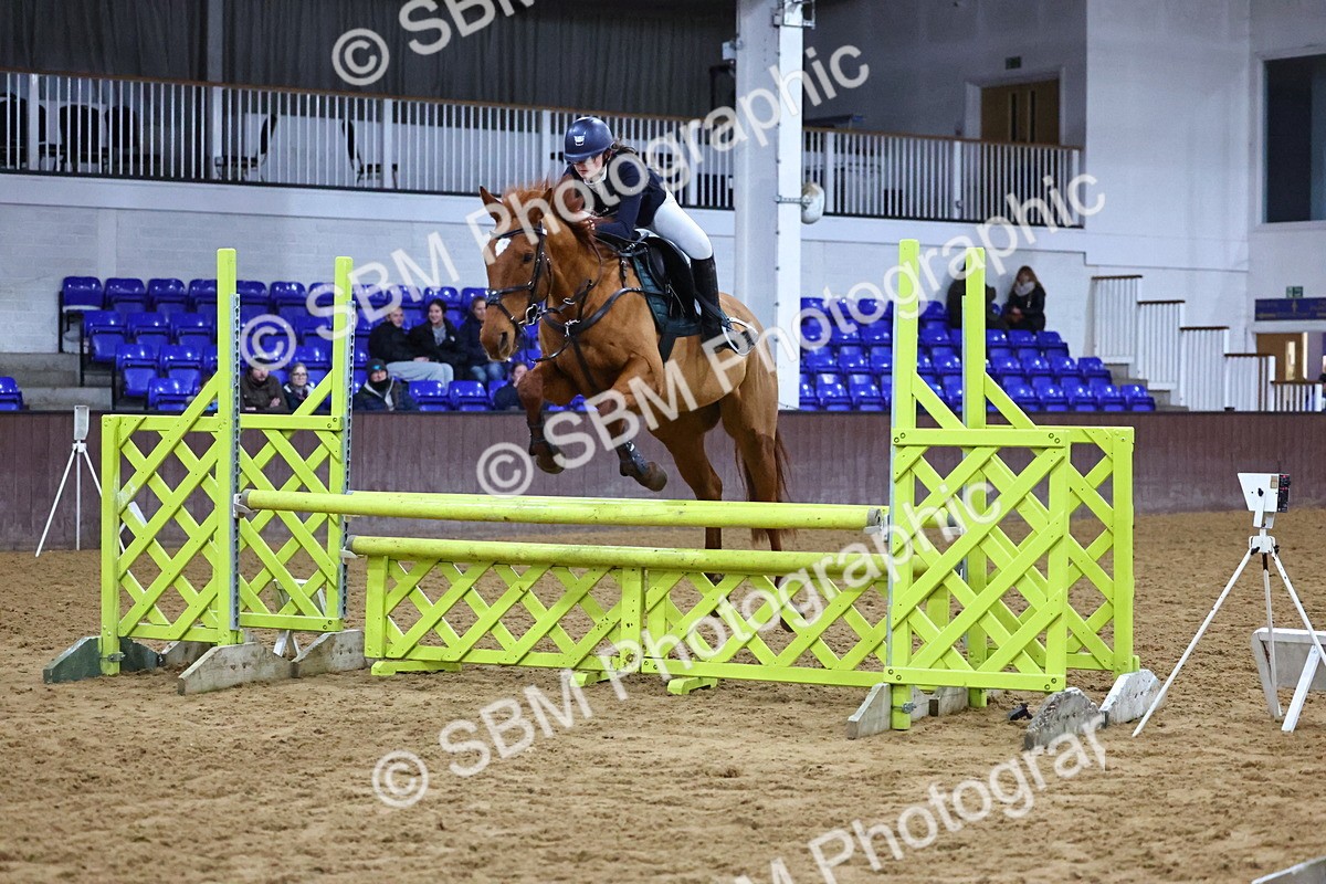 SBM_002622 - Class 6 - Holly & Ivy Stakes - 90cm